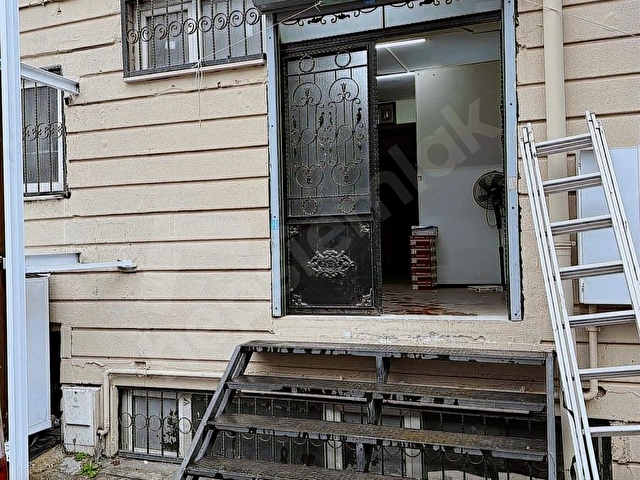 GÜNGÖREN SANAYİDE 250m2 GİRİŞ MAĞAZA İMALATHANE DEPO