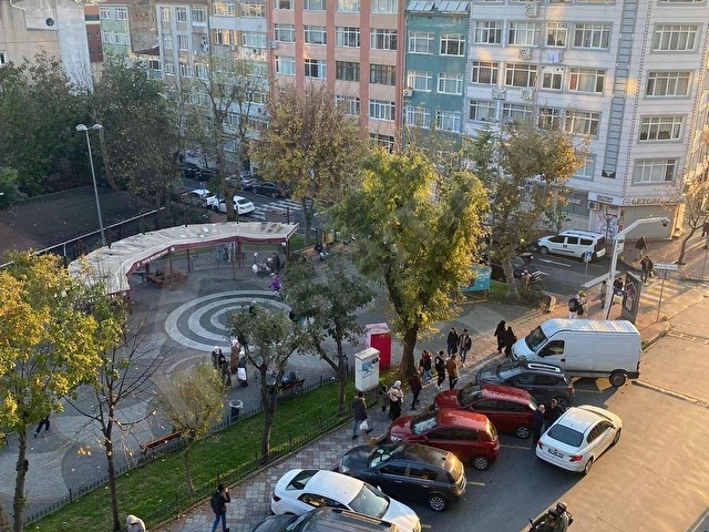 ANA CADDE ÜZERİ ASANSÖRLÜ MANZARALI GENİŞ 2+1