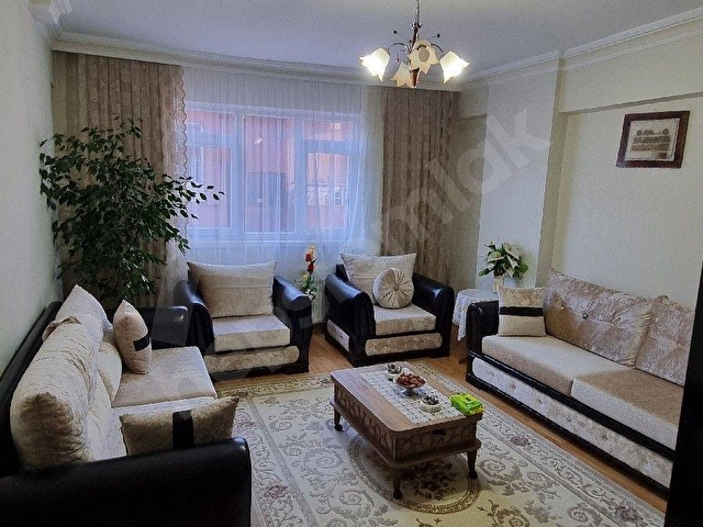 HAKTAN EMLAKTAN MERKEZE YAKIN ARAKAT 3+1