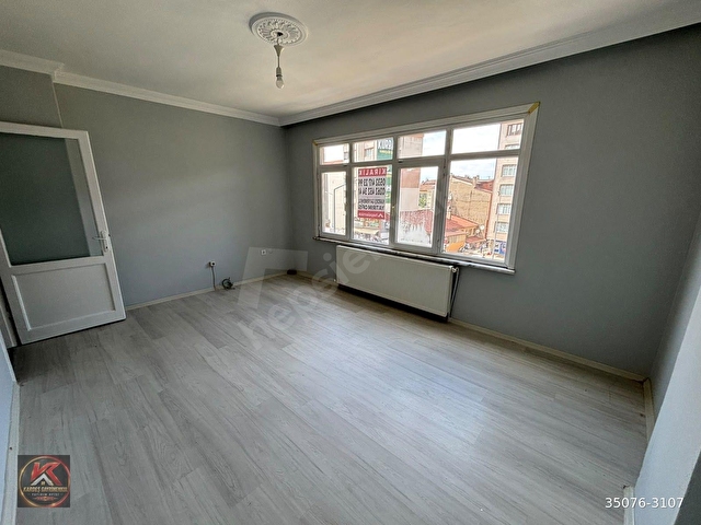 KARDEŞTEN MERKEZİ KONUMDA | 2+1 AİLEYE UYGUN KİRALIK DAİRE - Görsel 2