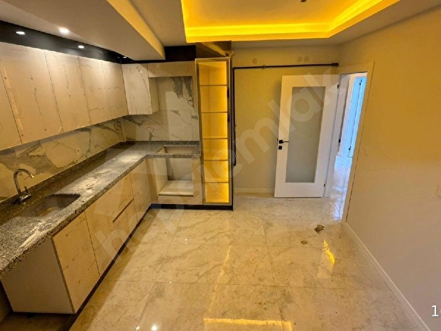 AKTİF EMLAKDAN SATILIK TANDOĞAN MAH KATTA 3+1 SIFIR ASANSÖR LÜ PARK CEPHE Lİ DAİRE