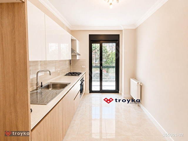 KADIKÖY ERENKÖY MERKEZİ KONUMDA GENİŞ 3+1 BALKONLU SATILIK DAİRE TROYKADAN - Görsel 4