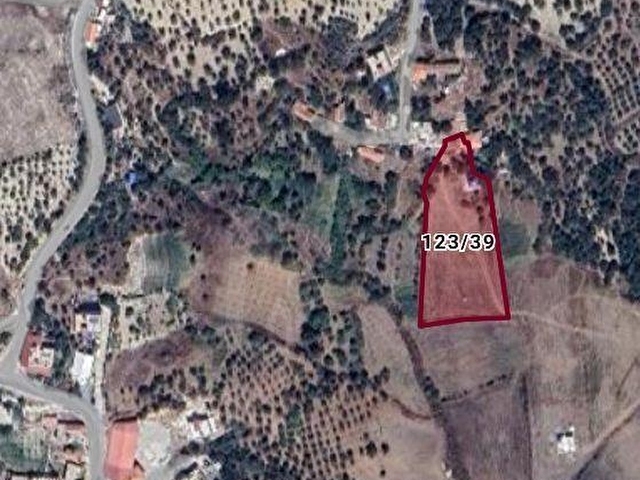 GÖRENTAŞTA YOLA SIFIR 4 DÖNÜM KARGİR EV VE TARLA - Görsel 8