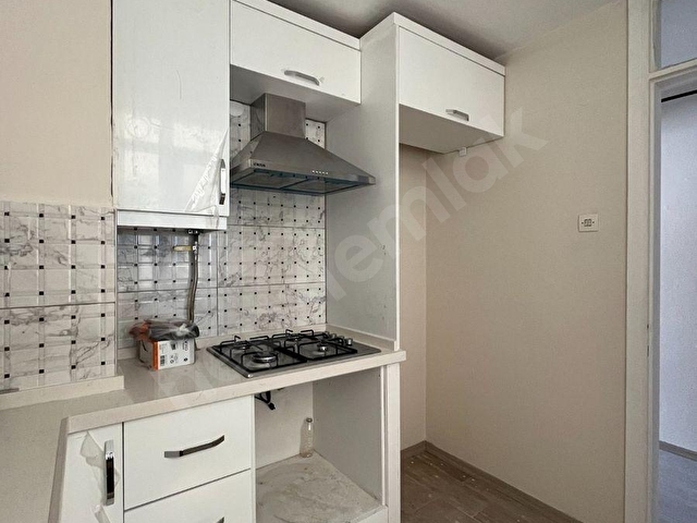 Deniz Manzaralı, Sahile Yakın, Yeni Tadilatlı, Kapalı Mutfaklı, Çift Balkonlu Geniş 2+1 Daire - Görsel 21