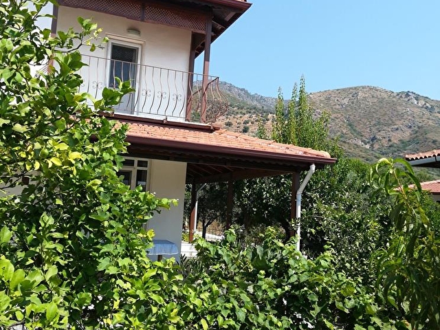 Deniz Kenarinda Bahceli Esyali Dubleks Yazlik Ev 0 36088513 Hurriyet Emlak