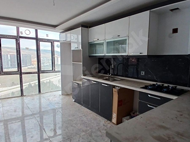 MMA DAN BAYRAKTEPEDE ULTRA LÜKS 185 M2 KİRALIK SIFIR 4+1 DAİRE
