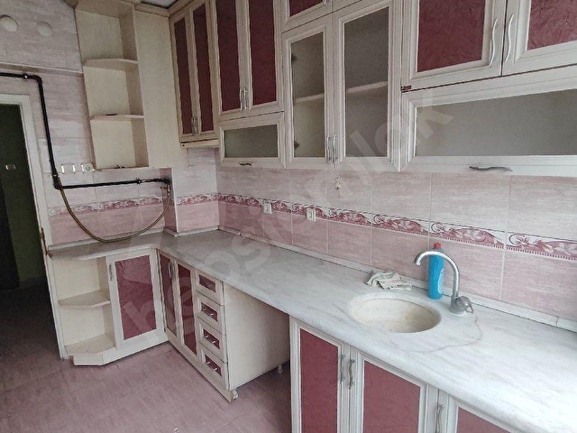 CUMHURİYET MAH. PLEVNE CAD. PERPA YAKINI 3+1/115M² İKİNCİ KAT KİRALIK DAİRE - Görsel 4