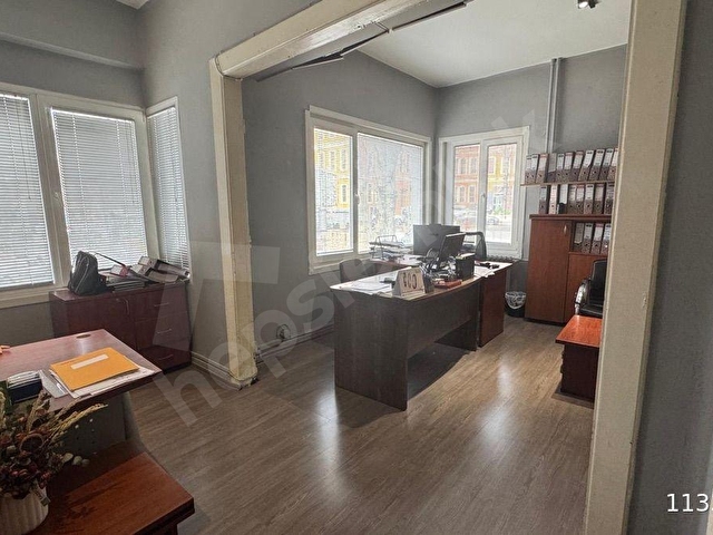 Çemberlitaş Tarihi Şerefiye Sarnıcına Cepheli 120m2 Prestif Ofis - Görsel 7