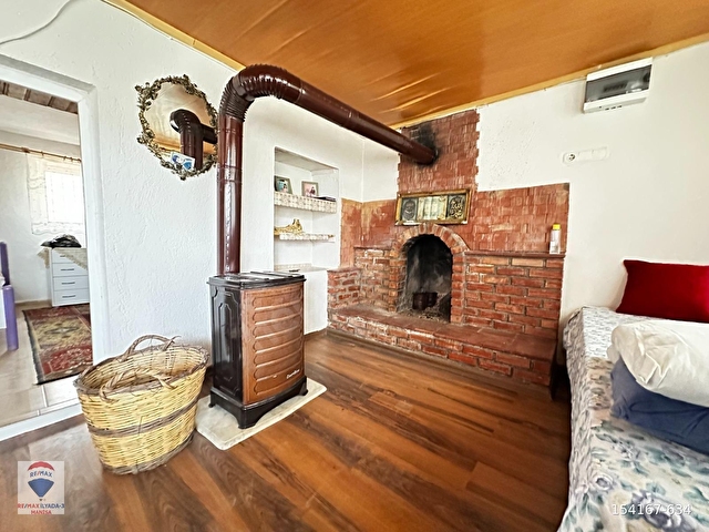 KALEKÖYDE 2.200 M² ARSA İÇINDE MÜSTAKIL TAPULU, ÇIFTLIK EVI - Görsel 4