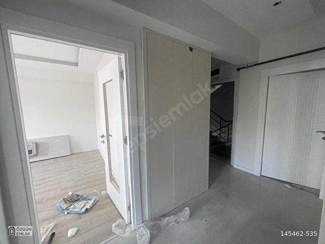 ÖZGÜNDEN KUMLUBEL MAHALLESİ CADDE ÜSTÜ 3+1 DAİRE - Görsel 23