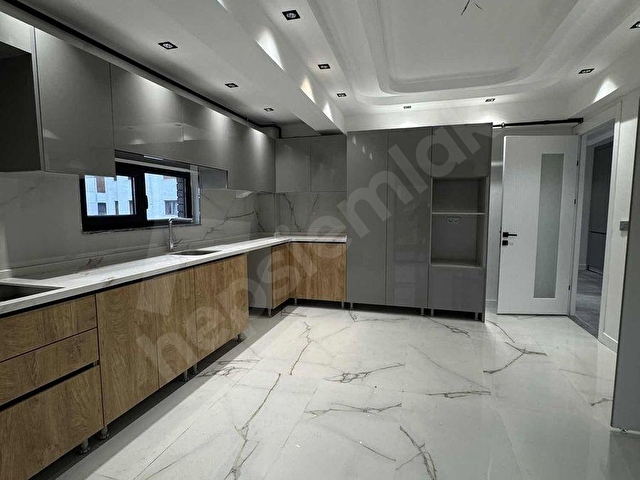 ESAR DAN VİŞNELİK MAH. ARA KAT 165m2 SATILIK LÜKS DAİRE - Görsel 9
