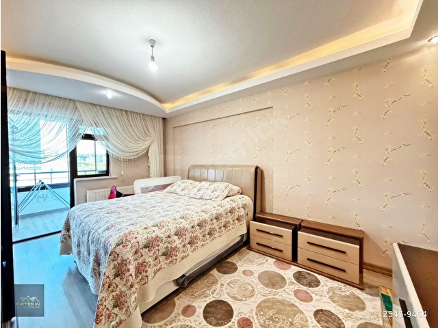 ERTEKİN EMLAKTAN PURSAKLAR SARAYDA SİTE İÇERİSİNDE ÇİFT BANYOLU K.OTOPARKLI 3+1 LÜKS DAİRE - Görsel 30
