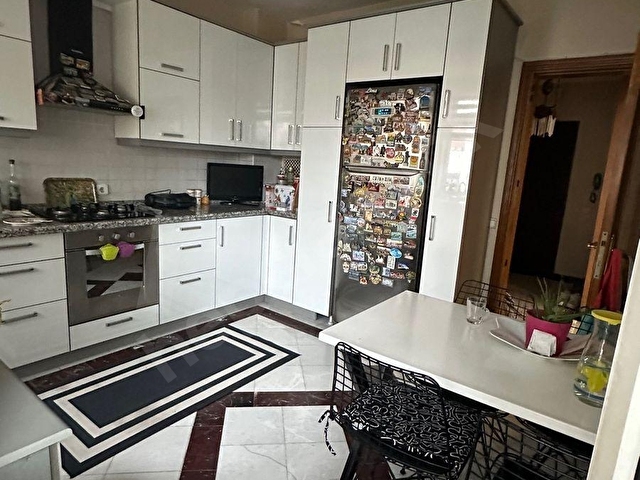 Front to MEF school, well furnished 3+1 Ulus Vadi - Görsel 9