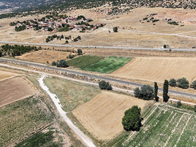 Dinar Yaka Köyü Yatırıma Uygun Satılık Tarla 9949 m² - Görsel 30