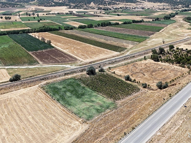 Dinar Yaka Köyü Yatırıma Uygun Satılık Tarla 9949 m² - Görsel 21