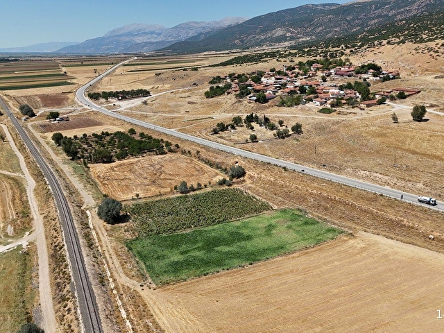 Dinar Yaka Köyü Yatırıma Uygun Satılık Tarla 9949 m² - Görsel 25