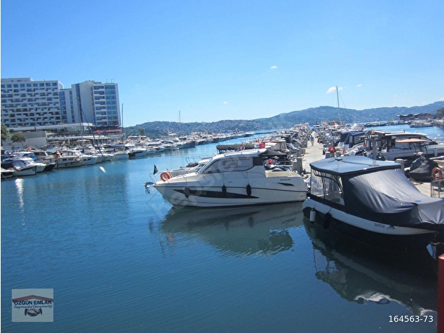 TARABYA SAHİLDE   BOYALI TAŞINMAYA HAZIR  2+1  ARA KAT DAİRE