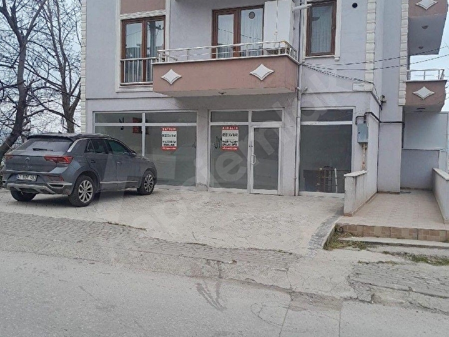 GÖLCÜK / ŞEHİTLER MAH. KOCATEPE CADDESİNDE DUBLEX İŞYERİ.