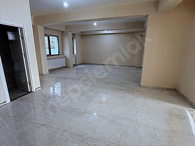 DEMETTEN SAİM ÇIKRIKÇI CADDE ÜZERİ 125 m2 WC Lİ KİRALIK DÜKKAN . - Görsel 7