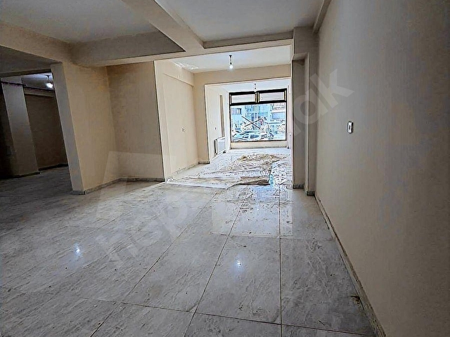 DEMETTEN SAİM ÇIKRIKÇI CADDE ÜZERİ 125 m2 WC Lİ KİRALIK DÜKKAN . - Görsel 3