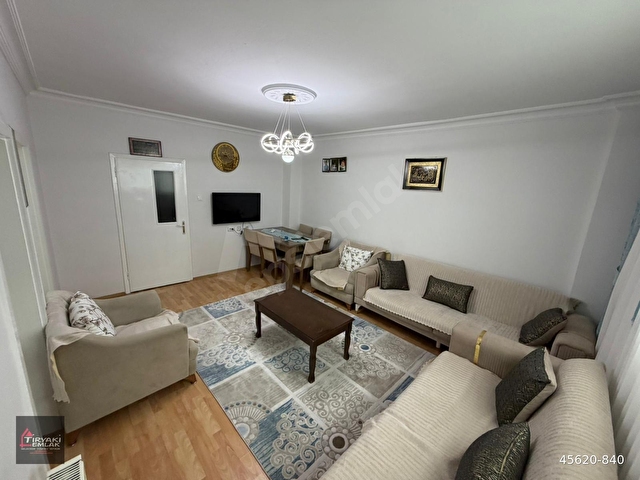 _TİRYAKİden ATLILAR CAD.ÜZERİNDE ALTINDA DAİRE VAR_3+1_ - Görsel 2