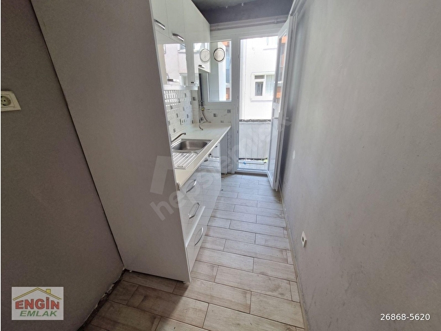 FERİKÖYDE MERKEZİ KONUM 2+1 75m2 3.KAT FERAH AYDINLIK DAİRE - Görsel 4