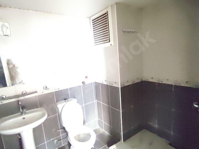 Merkezi Konum 2+1 Kiralık Daire - Görsel 8