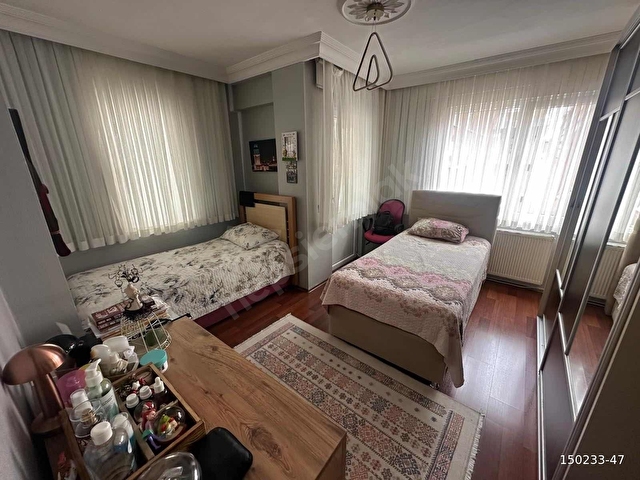 CUMHURİYETte - 2. kat - ASANSÖRLÜ - 130 M2 BRÜT - BALKONLU - Görsel 24