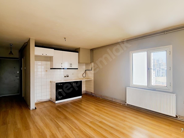 ÇİĞLİ EVKA 5 DE BAKIMLI 2+1 KİRALIK DAİRE - Görsel 3