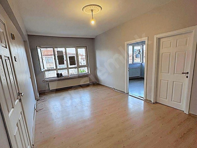DANIŞMANDAN TEPEBAŞI GÖBEĞE YAKIN 3+1 YAPILI MASRAFSIZ DAİRE - Görsel 11