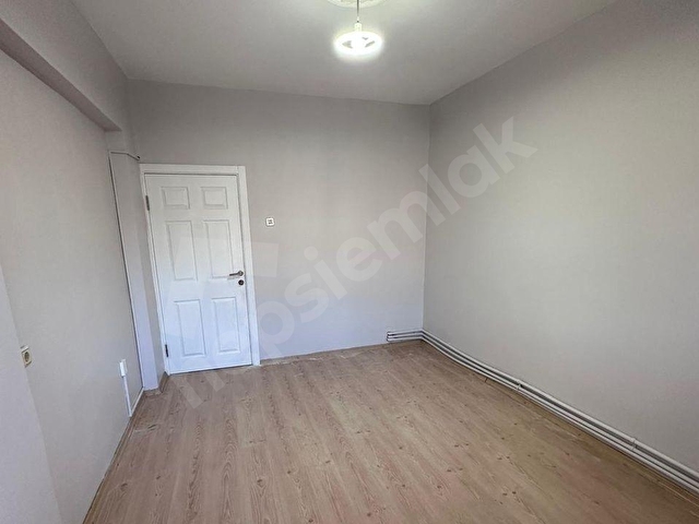 DANIŞMANDAN TEPEBAŞI GÖBEĞE YAKIN 3+1 YAPILI MASRAFSIZ DAİRE - Görsel 12
