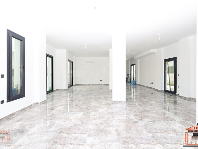 S-A-K-A-L-L-Idan Turgutreiste Anayola Yakın 165m2 Kiralık Dükkan - Görsel 6