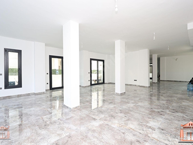 S-A-K-A-L-L-Idan Turgutreiste Anayola Yakın 165m2 Kiralık Dükkan - Görsel 3