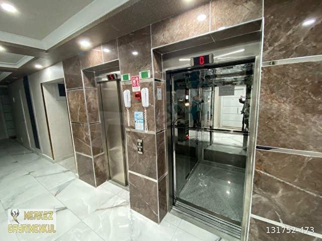 M.GDEN QUEENPARK SİTESİNDE SATILIK YÜKSEK GİRİŞLİ FULL YAPILI  2+1 DAİRE - Görsel 6