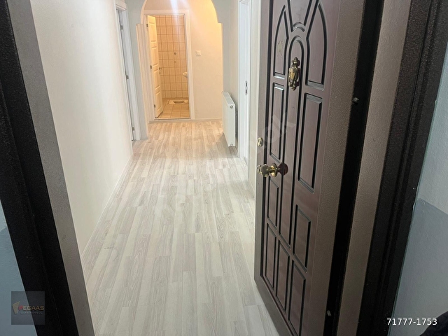 PEGAASTAN ÜNİVERSİTE MAH. METROBÜSE YAKIN 3+1 KİRALIK DAİRE** - Görsel 4