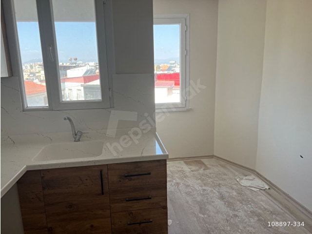 MERKEZİ KONUMDA 150 M2 3+1  İÇİ SIFIR YAPILI KİRACILI SATILIK DAİRE - Görsel 17