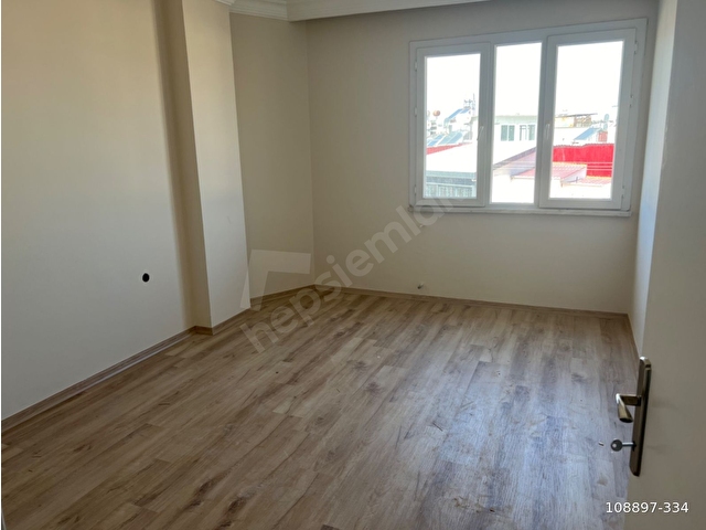 MERKEZİ KONUMDA 150 M2 3+1  İÇİ SIFIR YAPILI KİRACILI SATILIK DAİRE - Görsel 2