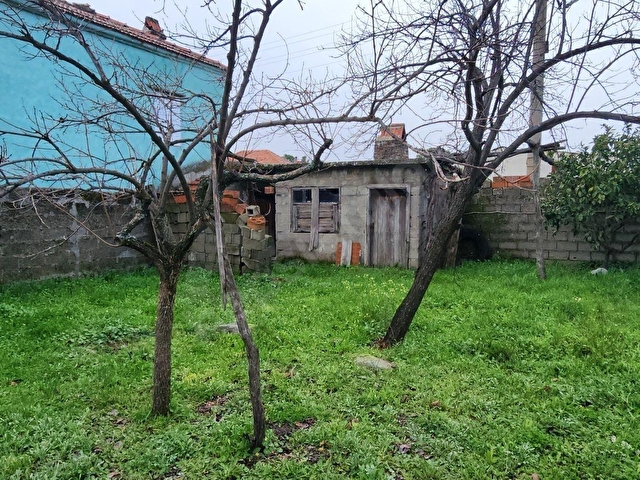 İzmir Bergama Kozak Aşağıbey Köyünde Satılık Köy Evi ve Arsa - Görsel 28