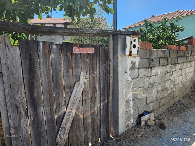 İzmir Bergama Kozak Aşağıbey Köyünde Satılık Köy Evi ve Arsa - Görsel 4