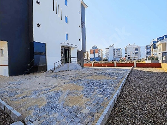 YENIKOY KIRKGOZDE KIRALIK ARAKATTA ASANSORLU SIFIR 70m2 1+1 - Görsel 16