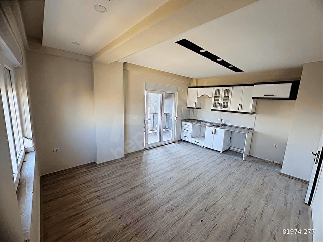 YENIKOY KIRKGOZDE KIRALIK ARAKATTA ASANSORLU SIFIR 70m2 1+1 - Görsel 19