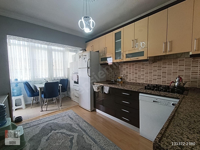 RW NESTTEN BALKAN CD. ÜZERİ SATILIK BAKIMLI 3+1 DAİRE - Görsel 15