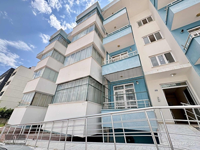 ÖZLEM YARDIMCIDAN IŞIK GOLD SİTESİNDE SATILIK EŞYALI 1+1 DAİRE - Görsel 2