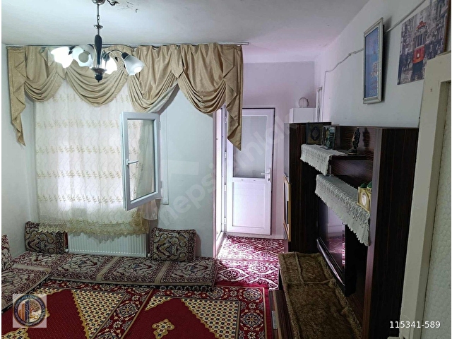YENİDOĞAN MAHALLESİNDE ARA KAT 2+1 85 M2 SATILIK DAİRE