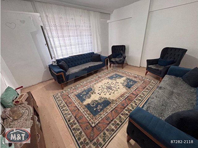 Güngören Camlıkahvede 30 Yıllık Bina 3+1 Asansörlü Satılık Hisse Tapulu Daire - Görsel 2