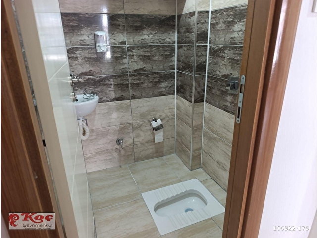KANUNÎ DE İÇİ YAPILI GİRİŞ KAT CADDE ÜZERİ KUPON DAİRE - Görsel 14