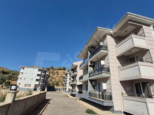 İSABEYLİDE KAMPÜSE EN YAKIN SİTEDE 1+1 EŞYALI KİRALIK DAİRE - Görsel 3