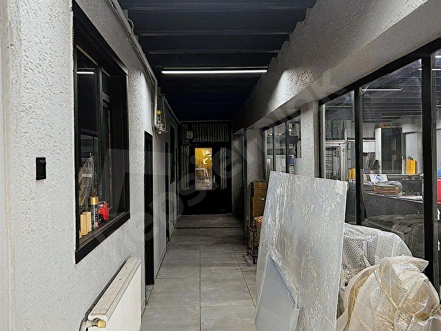 İKON GMDDEN TORTUM YOLU ÜZERİ KİRALIK 3 KATLI MODERN PLAZA - Görsel 5