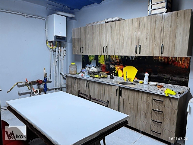 İKON GMDDEN TORTUM YOLU ÜZERİ KİRALIK 3 KATLI MODERN PLAZA - Görsel 27