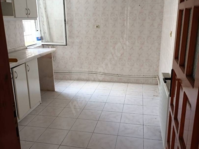 SAHİBİNDEN ASKER KIŞLASI KARŞISINDA KİRALIK DAİRE - Görsel 14